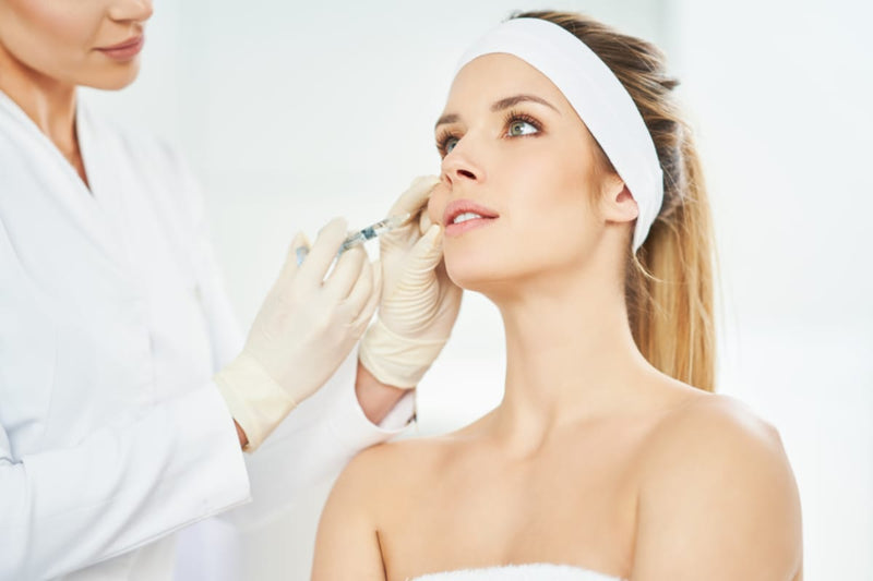 Acidul hialuronic – soluția ideală pentru un ten tânăr și strălucitor
